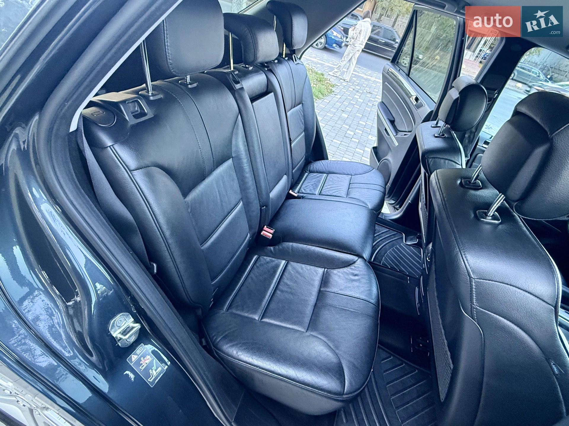 2011 Mercedes-Benz M-klasse - мініатюра 66