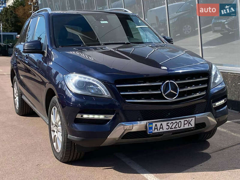 Mercedes-Benz M-Class 2013 Mercedes-Benz M-Class 2013