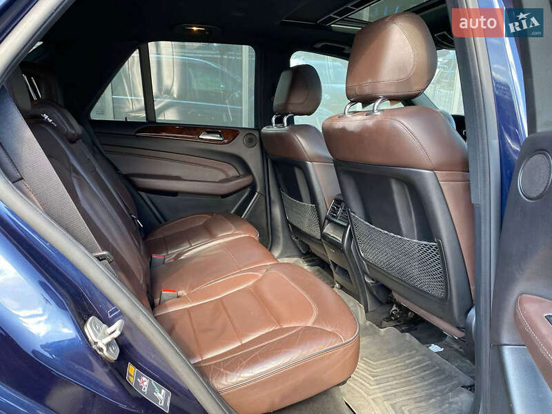 Внедорожник / Кроссовер Mercedes-Benz M-Class 2013 в Киеве