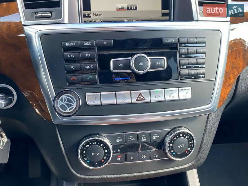 Внедорожник / Кроссовер Mercedes-Benz M-Class 2013 в Киеве