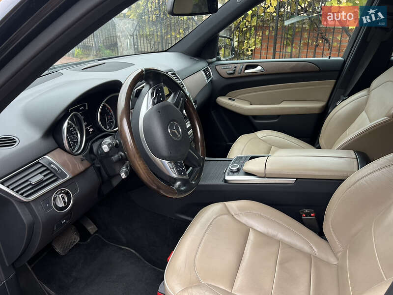 Внедорожник / Кроссовер Mercedes-Benz M-Class 2012 в Киеве фото 18 Внедорожник / Кроссовер Mercedes-Benz M-Class 2012 в Киеве