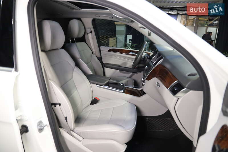 Позашляховик / Кросовер Mercedes-Benz M-Class 2013 в Луцьку фото 38 Позашляховик / Кросовер Mercedes-Benz M-Class 2013 в Луцьку