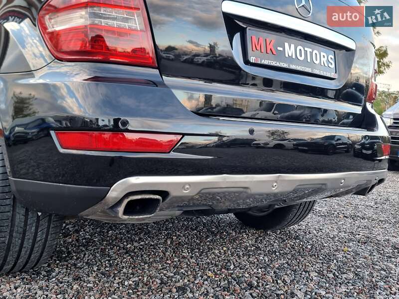 Внедорожник / Кроссовер Mercedes-Benz M-Class 2010 в Киеве