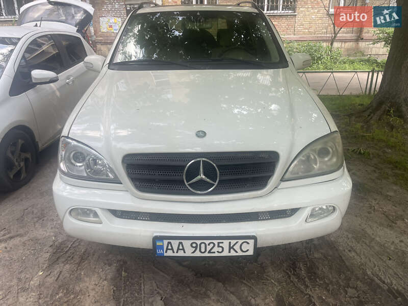 Mercedes-Benz M-Class 2002