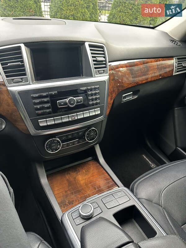 Внедорожник / Кроссовер Mercedes-Benz M-Class 2015 в Львове фото 16 Внедорожник / Кроссовер Mercedes-Benz M-Class 2015 в Львове
