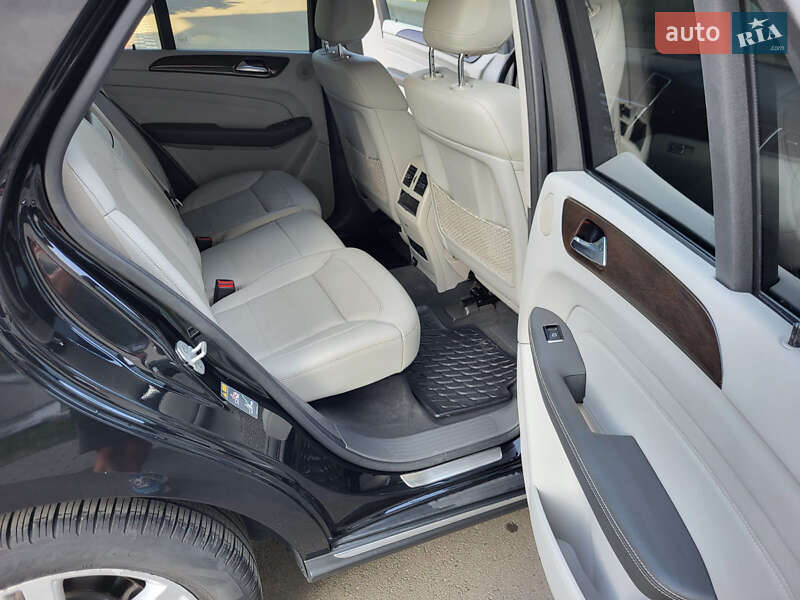 Внедорожник / Кроссовер Mercedes-Benz M-Class 2015 в Ужгороде фото 7 Внедорожник / Кроссовер Mercedes-Benz M-Class 2015 в Ужгороде