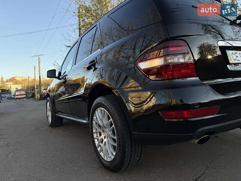 Внедорожник / Кроссовер Mercedes-Benz M-Class 2008 в Черновцах