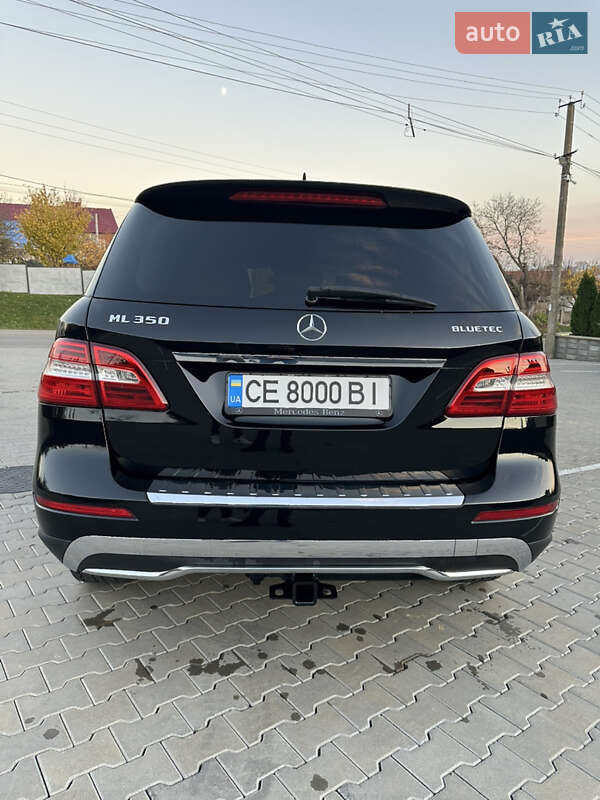 Внедорожник / Кроссовер Mercedes-Benz M-Class 2013 в Черновцах