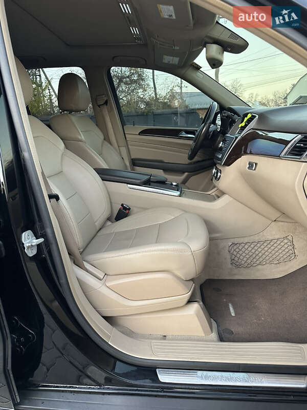 Внедорожник / Кроссовер Mercedes-Benz M-Class 2013 в Черновцах