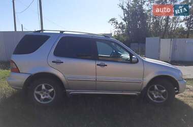 Внедорожник / Кроссовер Mercedes-Benz M-Class 2005 в Каневе