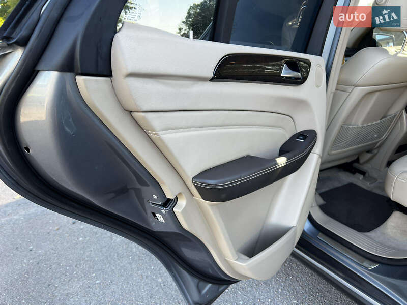 Внедорожник / Кроссовер Mercedes-Benz M-Class 2012 в Дубно фото 21 Внедорожник / Кроссовер Mercedes-Benz M-Class 2012 в Дубно