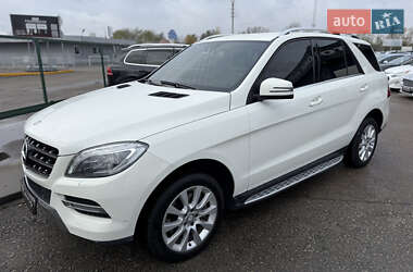 Внедорожник / Кроссовер Mercedes-Benz M-Class 2013 в Киеве