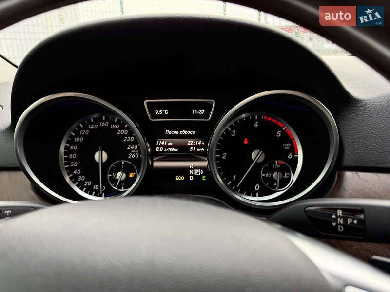 Внедорожник / Кроссовер Mercedes-Benz M-Class 2013 в Киеве