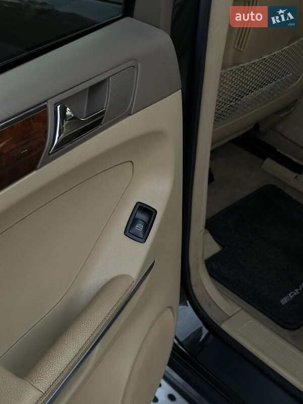 Внедорожник / Кроссовер Mercedes-Benz M-Class 2006 в Белой Церкви