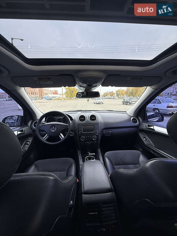 Внедорожник / Кроссовер Mercedes-Benz M-Class 2005 в Киеве