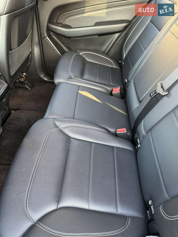 Внедорожник / Кроссовер Mercedes-Benz M-Class 2012 в Киеве