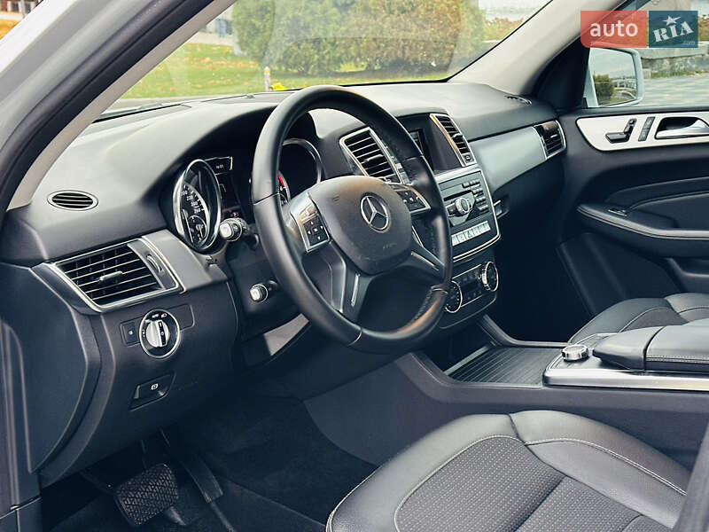 Позашляховик / Кросовер Mercedes-Benz M-Class 2013 в Дніпрі