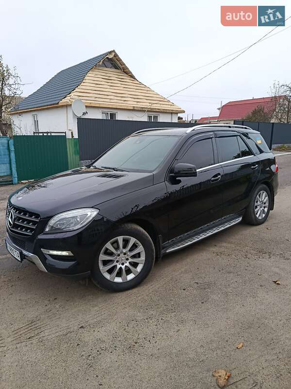 Внедорожник / Кроссовер Mercedes-Benz M-Class 2013 в Киеве фото 9 Внедорожник / Кроссовер Mercedes-Benz M-Class 2013 в Киеве