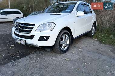 Внедорожник / Кроссовер Mercedes-Benz M-Class 2010 в Черновцах