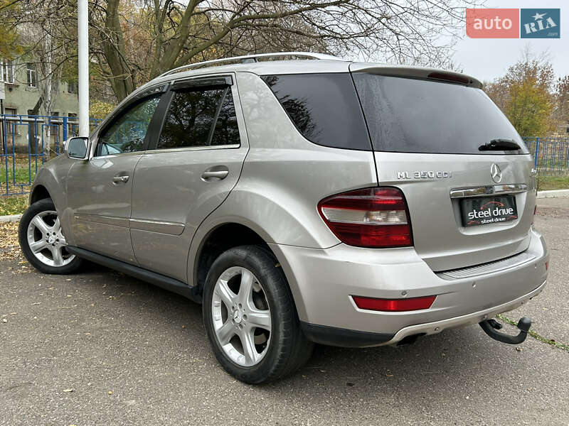 Внедорожник / Кроссовер Mercedes-Benz M-Class 2010 в Николаеве фото 8 Внедорожник / Кроссовер Mercedes-Benz M-Class 2010 в Николаеве