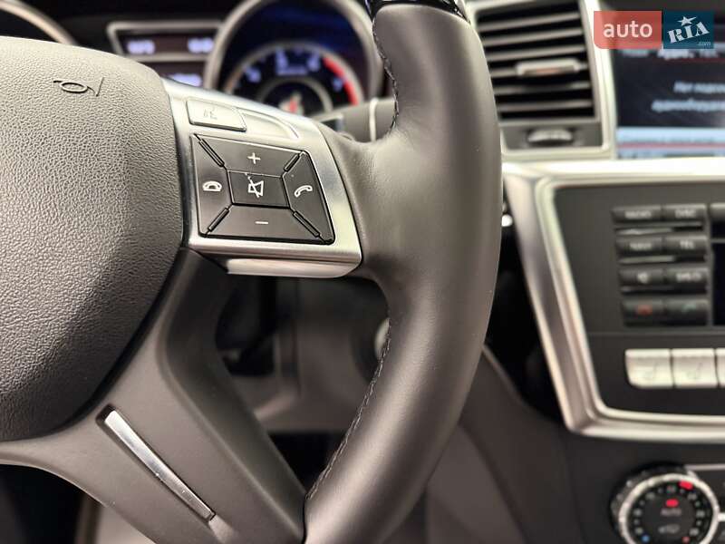 Внедорожник / Кроссовер Mercedes-Benz M-Class 2012 в Киеве фото 50 Внедорожник / Кроссовер Mercedes-Benz M-Class 2012 в Киеве