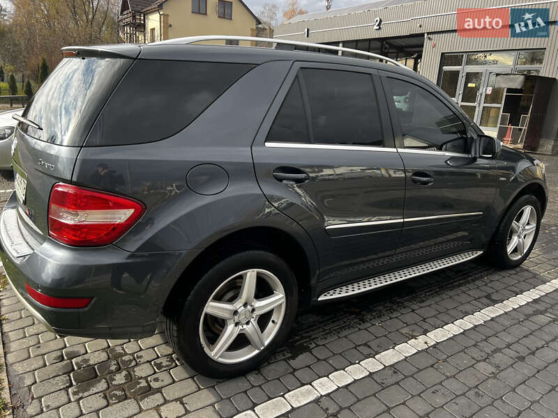 Внедорожник / Кроссовер Mercedes-Benz M-Class 2010 в Трускавце фото 8 Внедорожник / Кроссовер Mercedes-Benz M-Class 2010 в Трускавце
