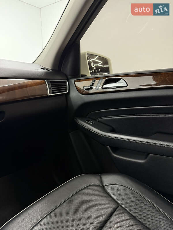 Позашляховик / Кросовер Mercedes-Benz M-Class 2013 в Одесі фото 33 Позашляховик / Кросовер Mercedes-Benz M-Class 2013 в Одесі
