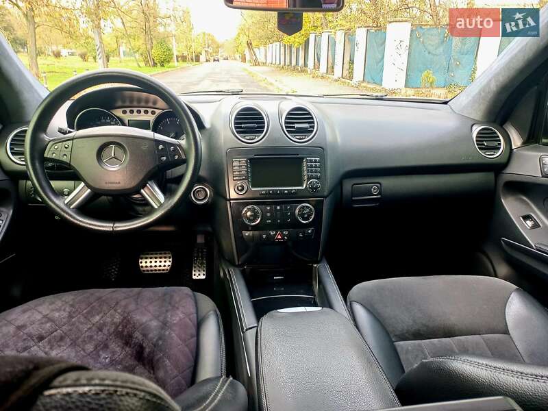 Внедорожник / Кроссовер Mercedes-Benz M-Class 2007 в Черноморске