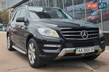 Внедорожник / Кроссовер Mercedes-Benz M-Class 2013 в Киеве