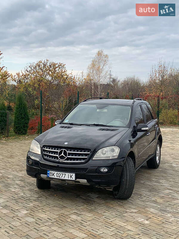 Позашляховик / Кросовер Mercedes-Benz M-Class 2006 в Рокитному фото 2 Позашляховик / Кросовер Mercedes-Benz M-Class 2006 в Рокитному
