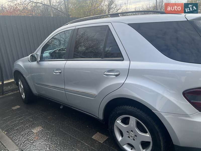 Внедорожник / Кроссовер Mercedes-Benz M-Class 2007 в Ужгороде фото 4 Внедорожник / Кроссовер Mercedes-Benz M-Class 2007 в Ужгороде