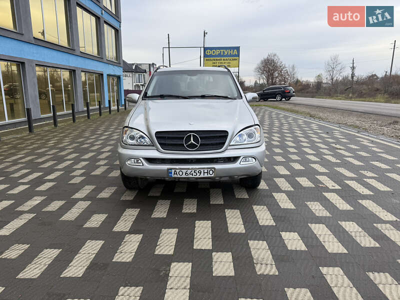 Mercedes-Benz M-Class 2002