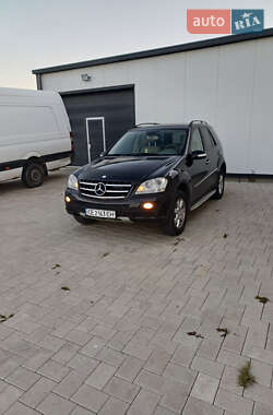 Позашляховик / Кросовер Mercedes-Benz M-Class 2007 в Чернівцях