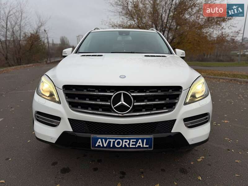 Позашляховик / Кросовер Mercedes-Benz M-Class 2013 в Кривому Розі