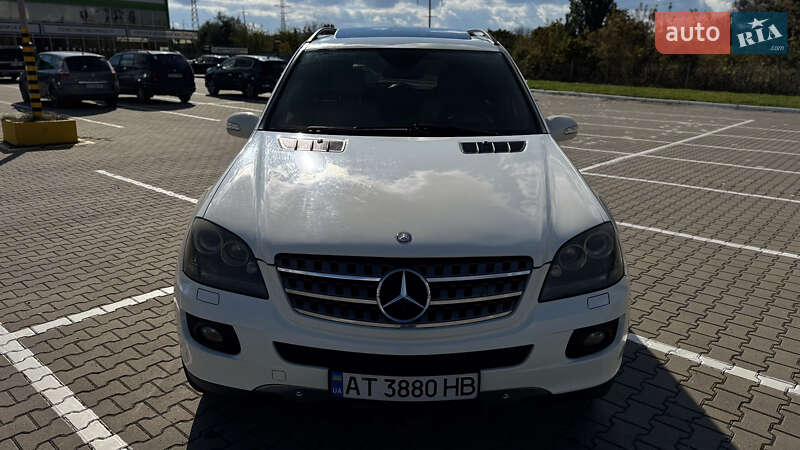 Внедорожник / Кроссовер Mercedes-Benz M-Class 2008 в Черновцах