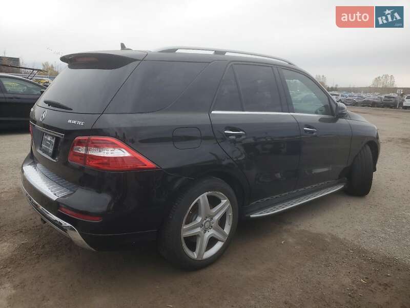 Внедорожник / Кроссовер Mercedes-Benz M-Class 2014 в Львове