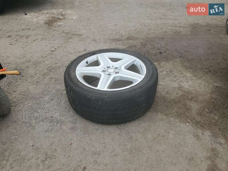 Внедорожник / Кроссовер Mercedes-Benz M-Class 2014 в Львове