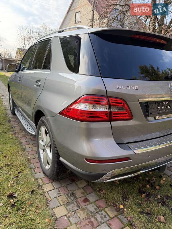 Позашляховик / Кросовер Mercedes-Benz M-Class 2015 в Луцьку фото 5 Позашляховик / Кросовер Mercedes-Benz M-Class 2015 в Луцьку