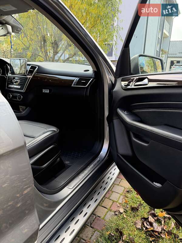 Позашляховик / Кросовер Mercedes-Benz M-Class 2015 в Луцьку фото 24 Позашляховик / Кросовер Mercedes-Benz M-Class 2015 в Луцьку