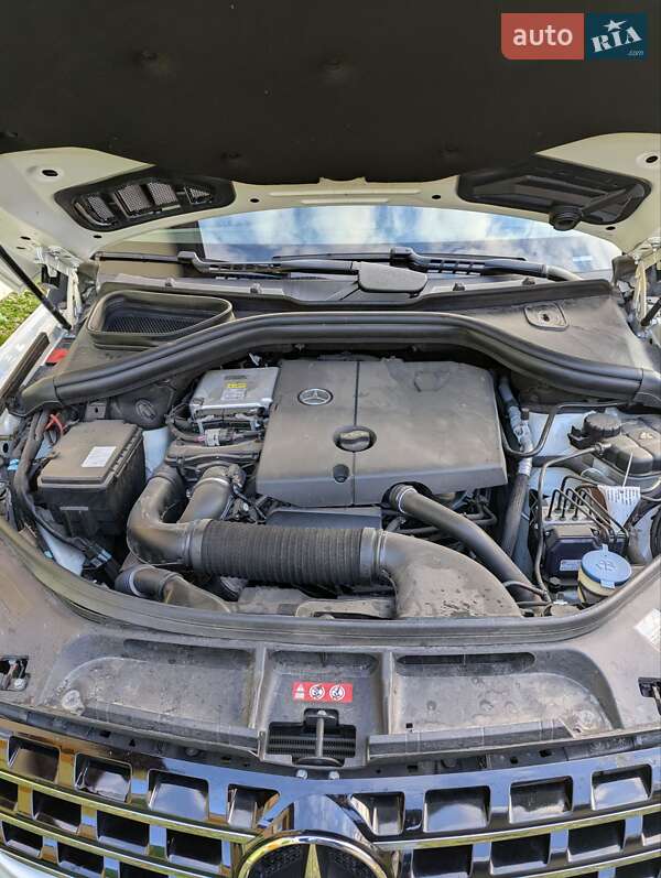 Внедорожник / Кроссовер Mercedes-Benz M-Class 2011 в Тернополе