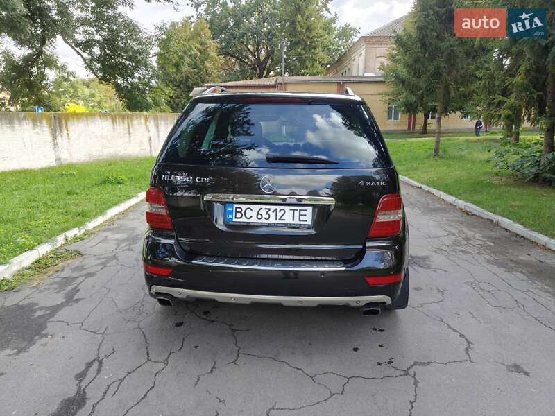 Позашляховик / Кросовер Mercedes-Benz M-Class 2011 в Острозі фото 9 Позашляховик / Кросовер Mercedes-Benz M-Class 2011 в Острозі