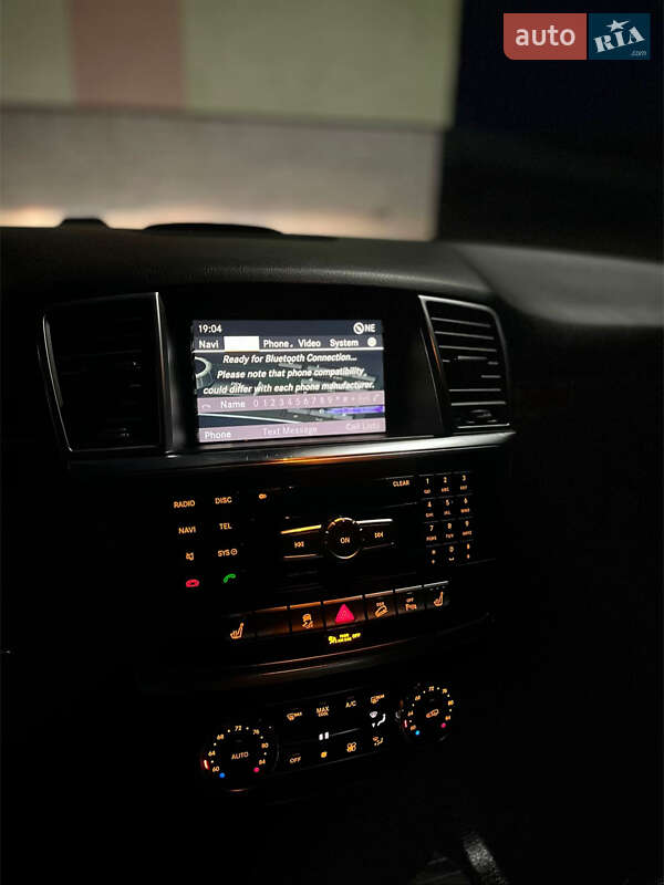 Позашляховик / Кросовер Mercedes-Benz M-Class 2011 в Рівному