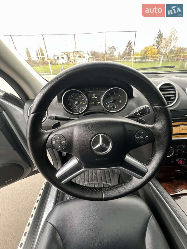 Позашляховик / Кросовер Mercedes-Benz M-Class 2008 в Прилуках фото 23 Позашляховик / Кросовер Mercedes-Benz M-Class 2008 в Прилуках