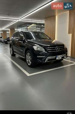 Внедорожник / Кроссовер Mercedes-Benz M-Class 2012 в Калуше