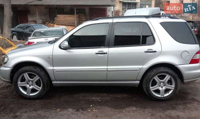 Позашляховик / Кросовер Mercedes-Benz M-Class 2001 в Ірпені фото 4 Позашляховик / Кросовер Mercedes-Benz M-Class 2001 в Ірпені