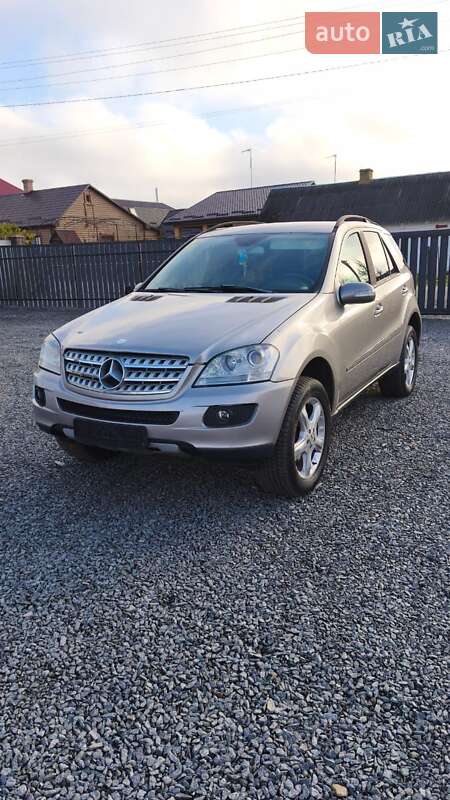 Позашляховик / Кросовер Mercedes-Benz M-Class 2006 в Рокитному фото Позашляховик / Кросовер Mercedes-Benz M-Class 2006 в Рокитному