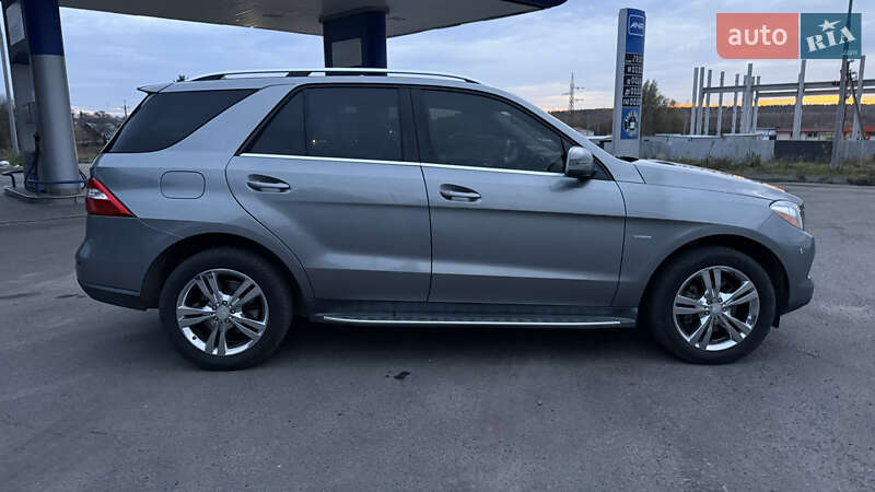 Позашляховик / Кросовер Mercedes-Benz M-Class 2012 в Шепетівці