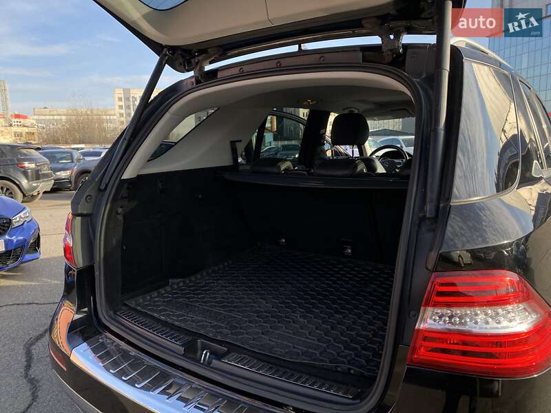 Позашляховик / Кросовер Mercedes-Benz M-Class 2011 в Києві фото 7 Позашляховик / Кросовер Mercedes-Benz M-Class 2011 в Києві