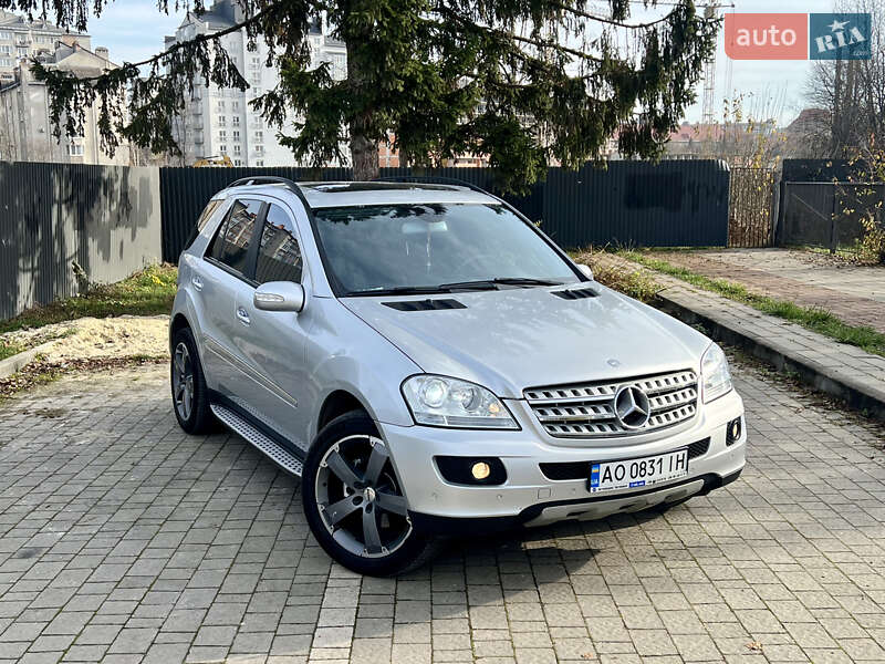 Mercedes-Benz M-Class 2006 Mercedes-Benz M-Class 2006