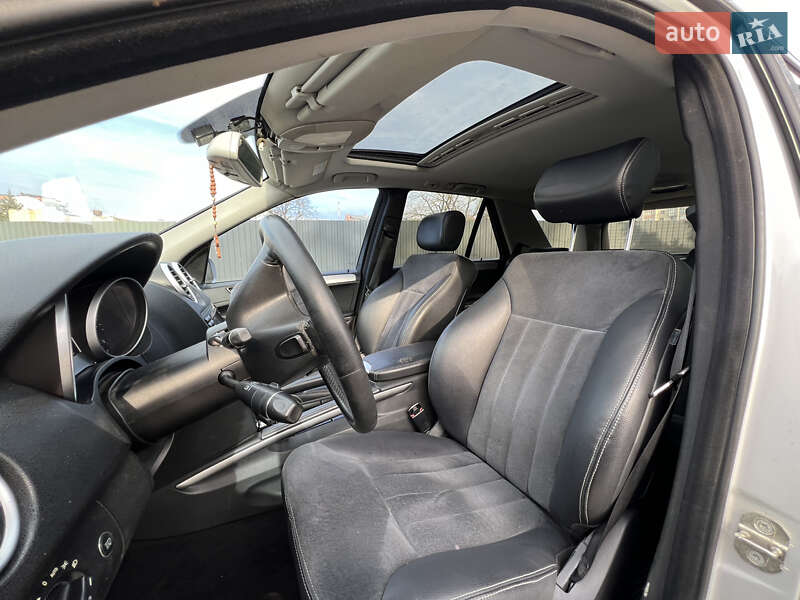 Внедорожник / Кроссовер Mercedes-Benz M-Class 2006 в Ивано-Франковске